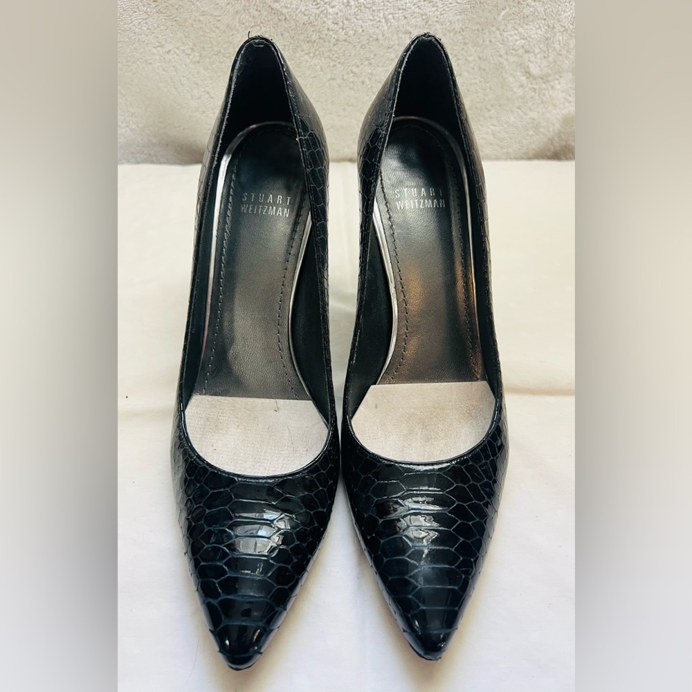 Black leather STUART WEITZMAN pumps